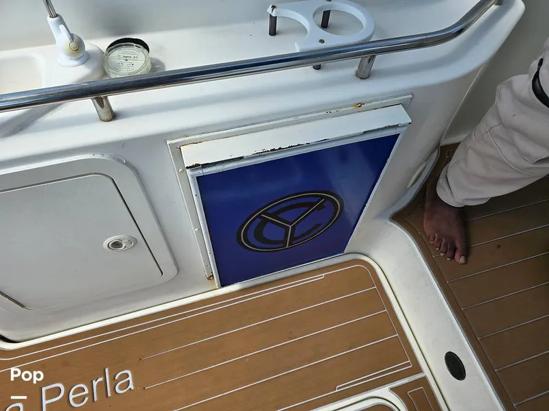 Slide: The Image of Cruisers 320 Express 2004 - 14357034