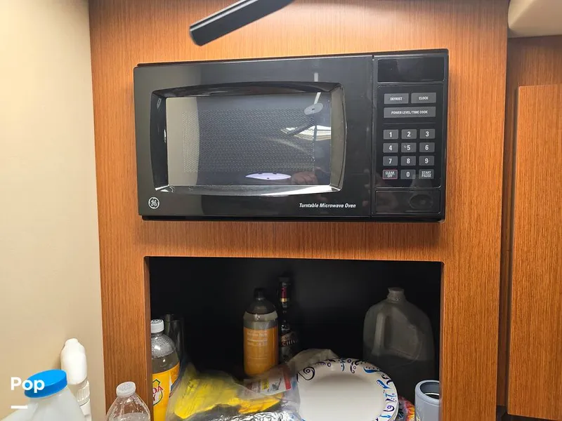 Slide: The Image of Cruisers 320 Express 2004 - 14357056