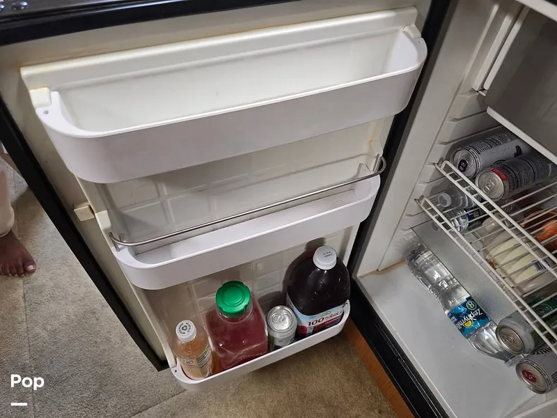 Slide: The Image of Cruisers 320 Express 2004 - 14357059