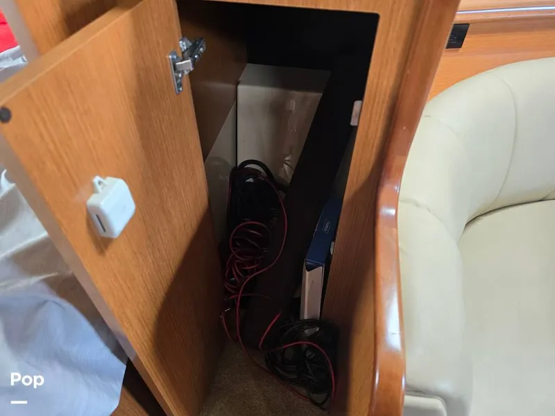 Slide: The Image of Cruisers 320 Express 2004 - 14357061