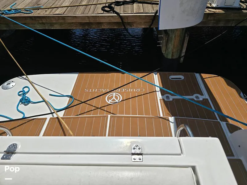 Slide: The Image of Cruisers Yachts 320 Express 2004 - 14357023