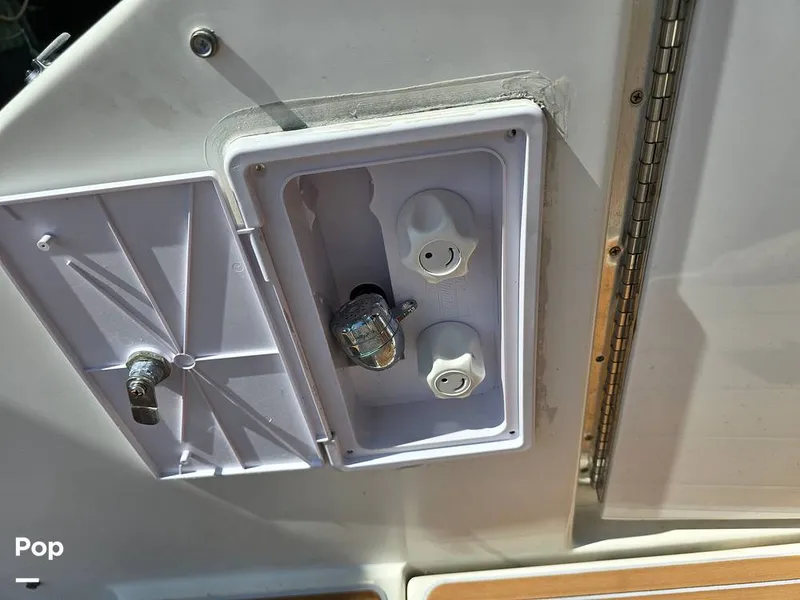 Slide: The Image of Cruisers Yachts 320 Express 2004 - 14357024