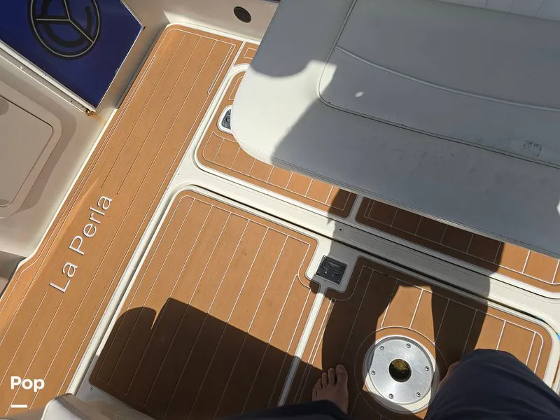 Slide: The Image of Cruisers Yachts 320 Express 2004 - 14357029