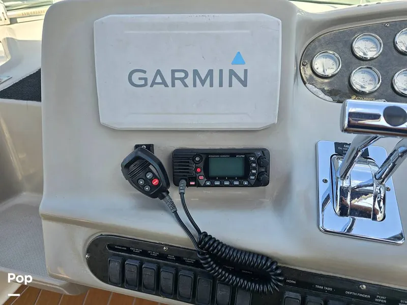 Slide: The Image of Cruisers Yachts 320 Express 2004 - 14357042