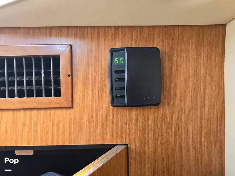 Slide: The Image of Cruisers Yachts 320 Express 2004 - 14357049