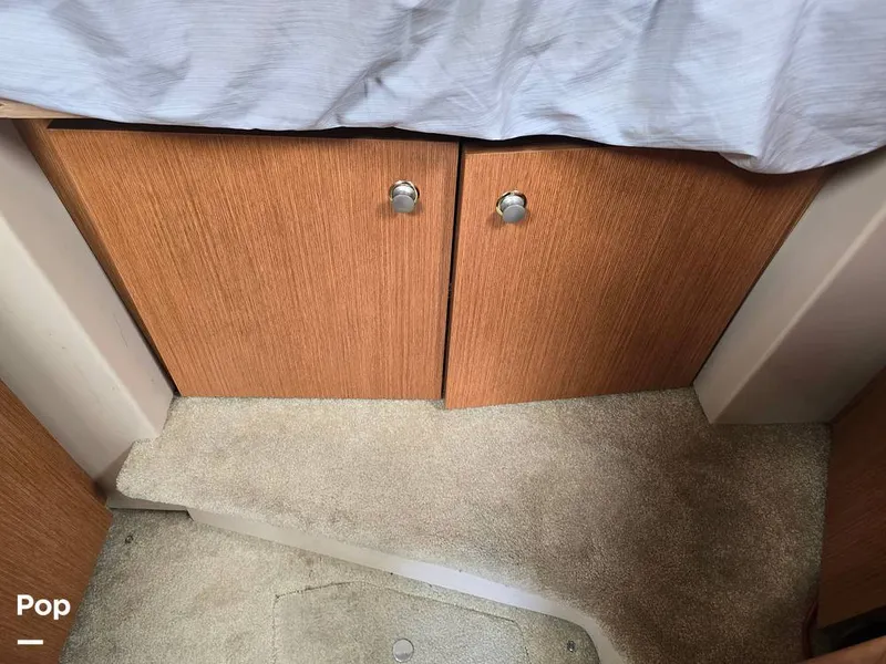 Slide: The Image of Cruisers Yachts 320 Express 2004 - 14357065