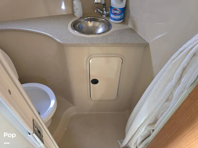 Slide: The Image of Cruisers Yachts 320 Express 2004 - 14357071