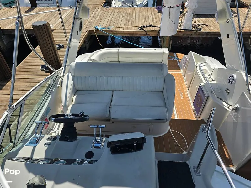 Slide: The Image of Cruisers Yachts 320 Express 2004 - 14357154