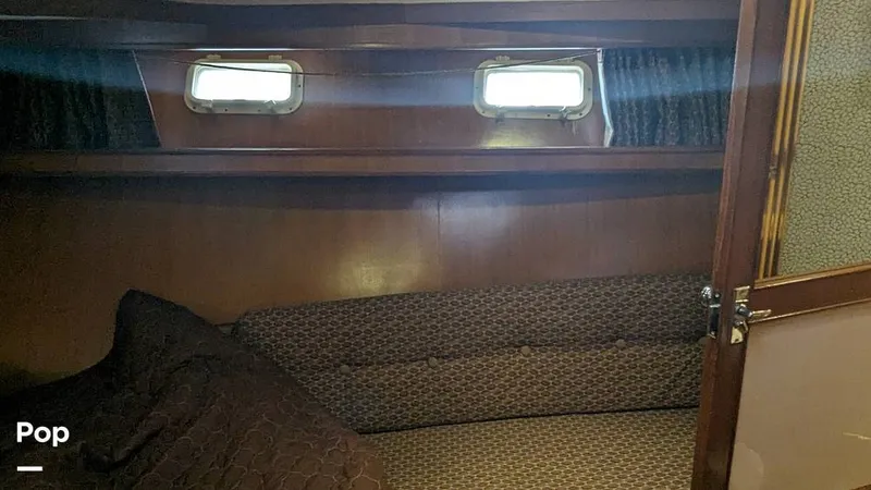 Slide: The Image of Jefferson 42 Aft Cabin Motor Yacht 1986 - 14196071