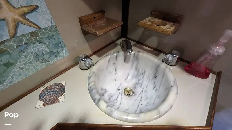 Slide: The Image of Jefferson 42 Aft Cabin Motor Yacht 1986 - 14196097