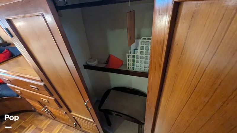 Slide: The Image of Jefferson 42 Aft Cabin Motor Yacht 1986 - 14196103