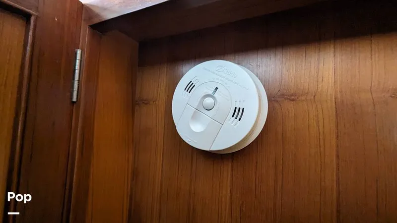 Slide: The Image of Jefferson 42 Aft Cabin Motor Yacht 1986 - 14196114