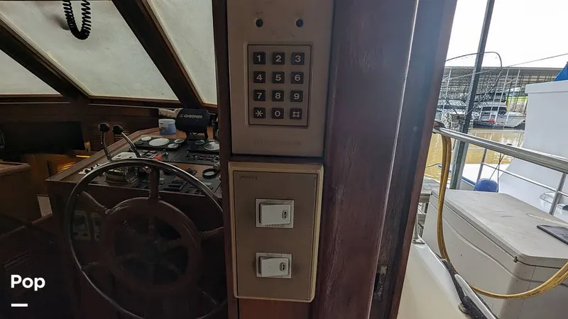 Slide: The Image of Jefferson 42 Aft Cabin Motor Yacht 1986 - 14196117