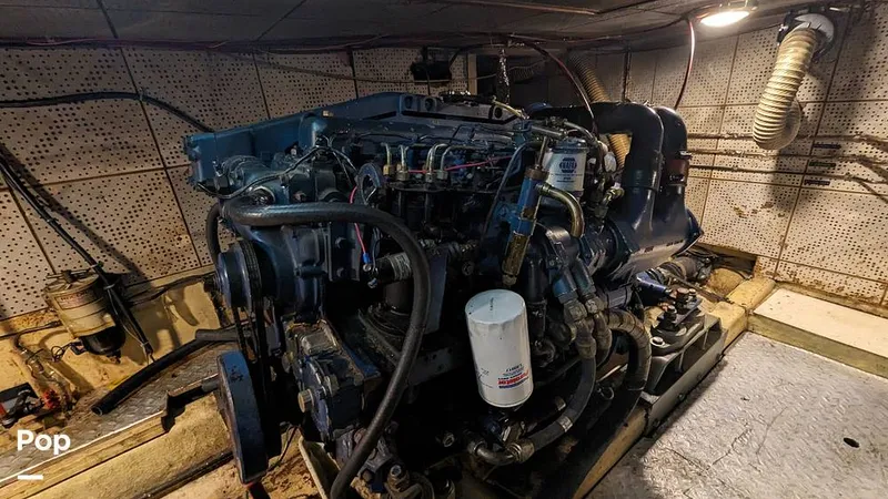 Slide: The Image of Jefferson 42 Aft Cabin Motor Yacht 1986 - 14196119