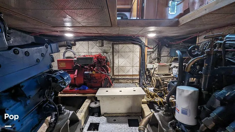 Slide: The Image of Jefferson 42 Aft Cabin Motor Yacht 1986 - 14196121