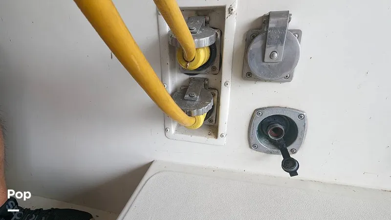 Slide: The Image of Jefferson 42 Aft Cabin Motor Yacht 1986 - 14195997