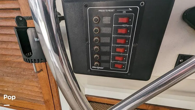 Slide: The Image of Jefferson 42 Aft Cabin Motor Yacht 1986 - 14196023