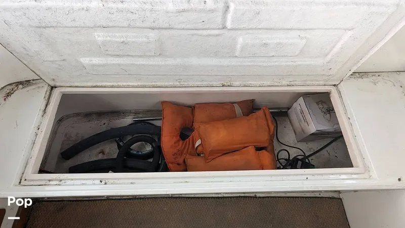 Slide: The Image of Jefferson 42 Aft Cabin Motor Yacht 1986 - 14196029