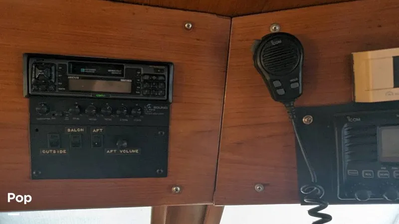 Slide: The Image of Jefferson 42 Aft Cabin Motor Yacht 1986 - 14196046