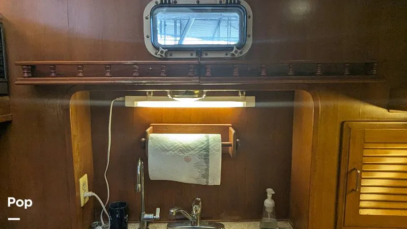 Slide: The Image of Jefferson 42 Aft Cabin Motor Yacht 1986 - 14196051