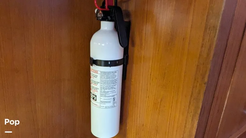 Slide: The Image of Jefferson 42 Aft Cabin Motor Yacht 1986 - 14196057