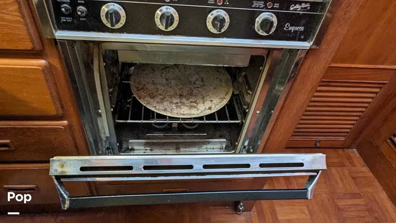 Slide: The Image of Jefferson 42 Aft Cabin Motor Yacht 1986 - 14196059