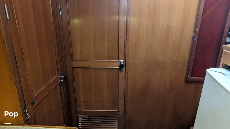 Slide: The Image of Jefferson 42 Aft Cabin Motor Yacht 1986 - 14196060