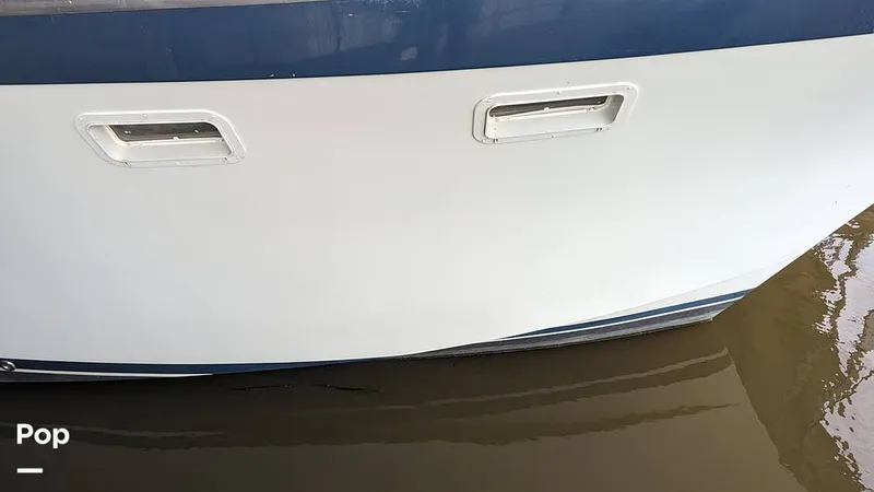 Slide: The Image of Jefferson 42 Aft Cabin Motor Yacht 1986 - 14195272