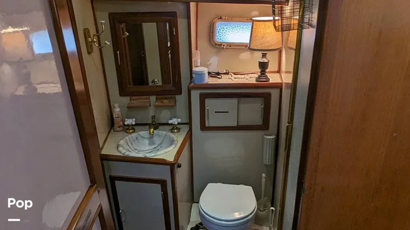 Slide: The Image of Jefferson 42 Aft Cabin Motor Yacht 1986 - 14196061