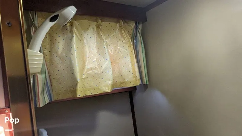 Slide: The Image of Jefferson 42 Aft Cabin Motor Yacht 1986 - 14196063