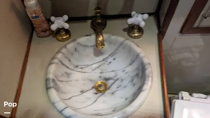 Slide: The Image of Jefferson 42 Aft Cabin Motor Yacht 1986 - 14196066