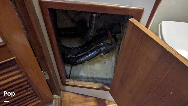 Slide: The Image of Jefferson 42 Aft Cabin Motor Yacht 1986 - 14196068