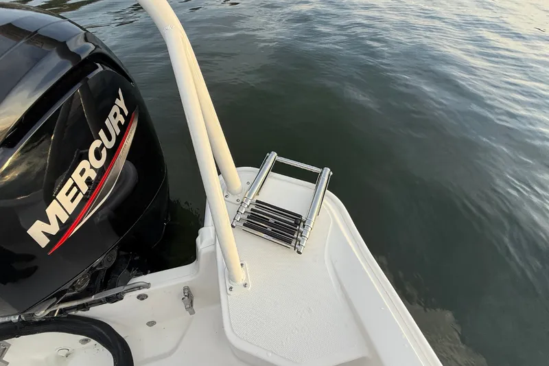 Slide: The Image of Boston Whaler 160 Super Sport 2026 - 9