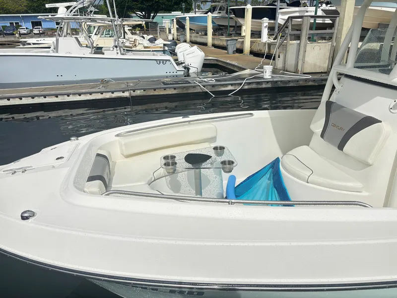 Slide: The Image of Century 2301 CENTER CONSOLE 2017 - 5