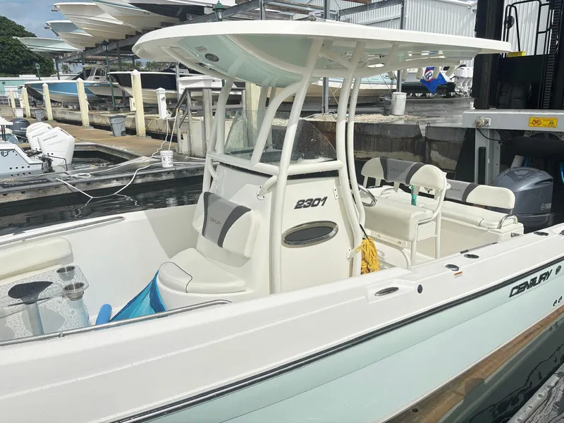 Slide: The Image of Century 2301 CENTER CONSOLE 2017 - 6