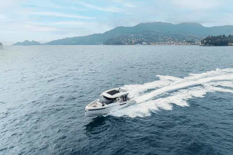 Slide: The Image of Saxdor 400 GTO 2026 - 70