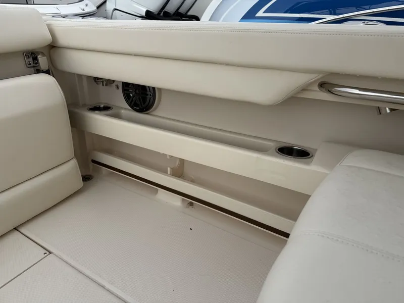 Slide: The Image of Grady-White Freedom 275 2026 - 13