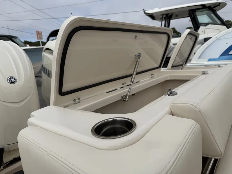 Slide: The Image of Grady-White Freedom 275 2026 - 16