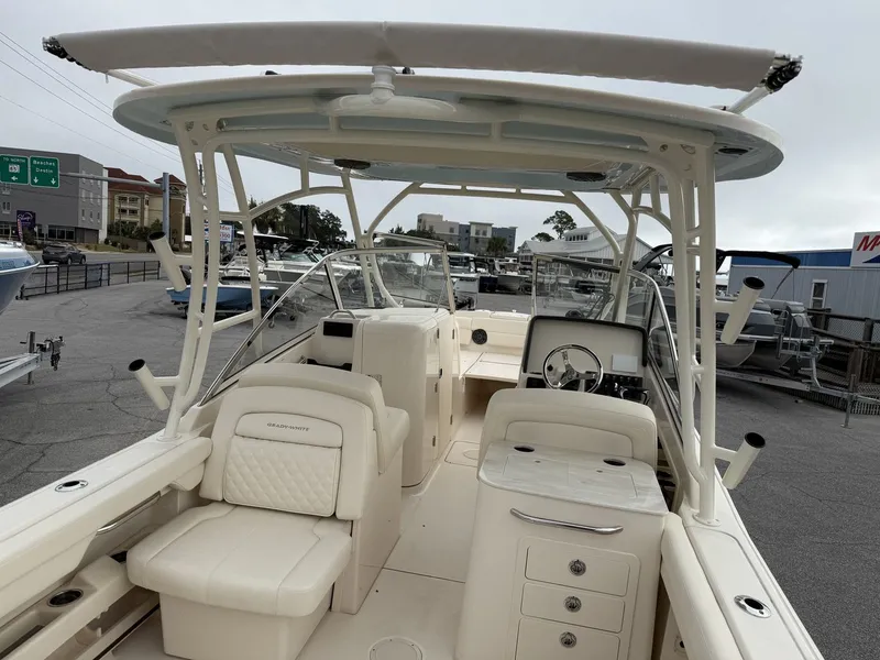 Slide: The Image of Grady-White Freedom 275 2026 - 17