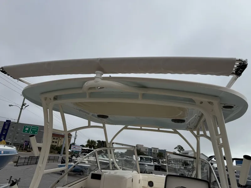 Slide: The Image of Grady-White Freedom 275 2026 - 22