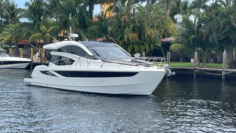 Slide: The Image of Galeon 430 HTC 2019 - 2