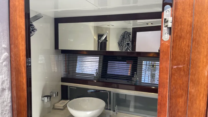 Slide: The Image of Galeon 430 HTC 2019 - 23