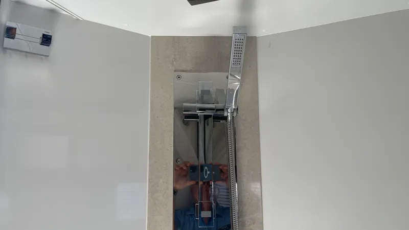 Slide: The Image of Galeon 430 HTC 2019 - 24