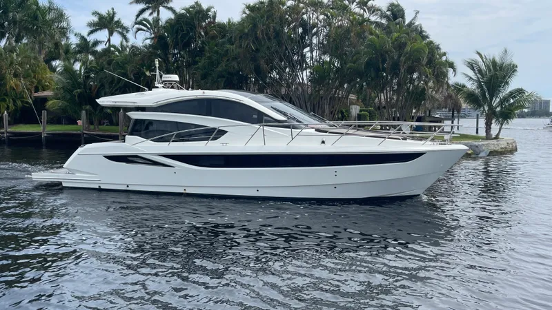 Slide: The Image of Galeon 430 HTC 2019 - 3