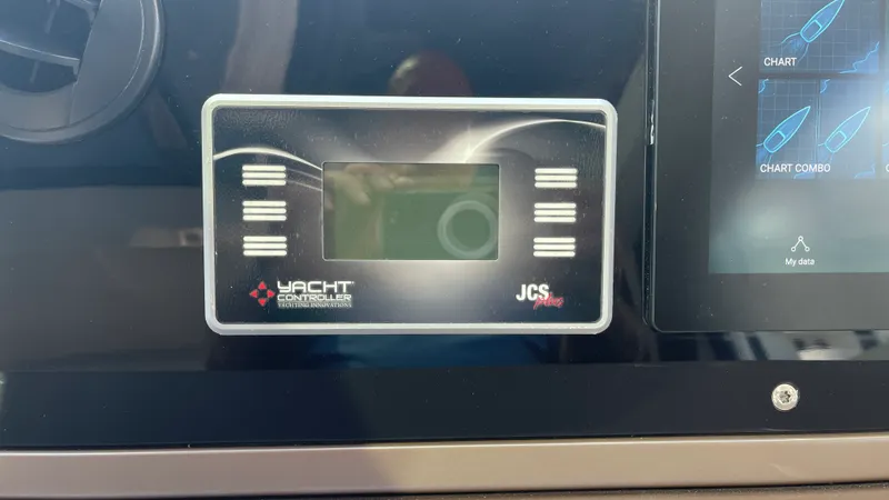 Slide: The Image of Galeon 430 HTC 2019 - 38