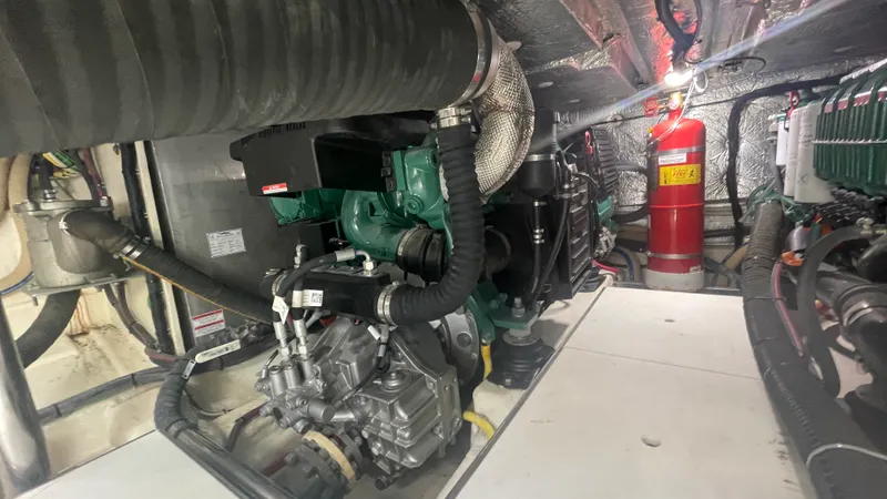 Slide: The Image of Galeon 430 HTC 2019 - 47