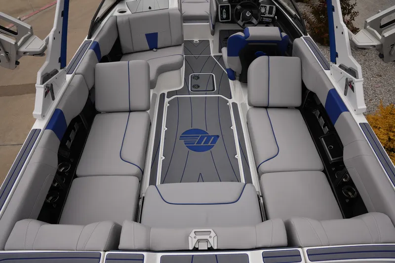 Slide: The Image of Malibu WAKESETTER 23 LSV 2022 - 10