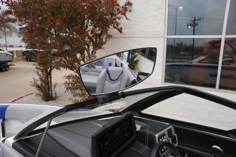 Slide: The Image of Malibu WAKESETTER 23 LSV 2022 - 23