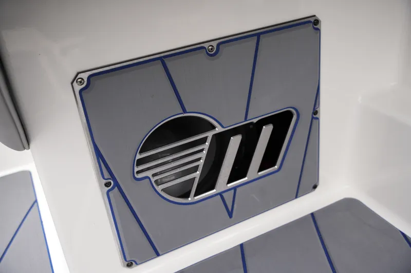 Slide: The Image of Malibu WAKESETTER 23 LSV 2022 - 24