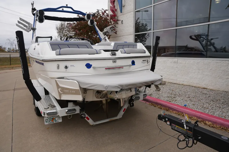 Slide: The Image of Malibu WAKESETTER 23 LSV 2022 - 3